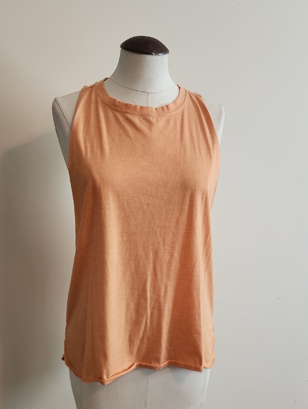 Women's Peach Tank Top - Sleeveless Crewneck